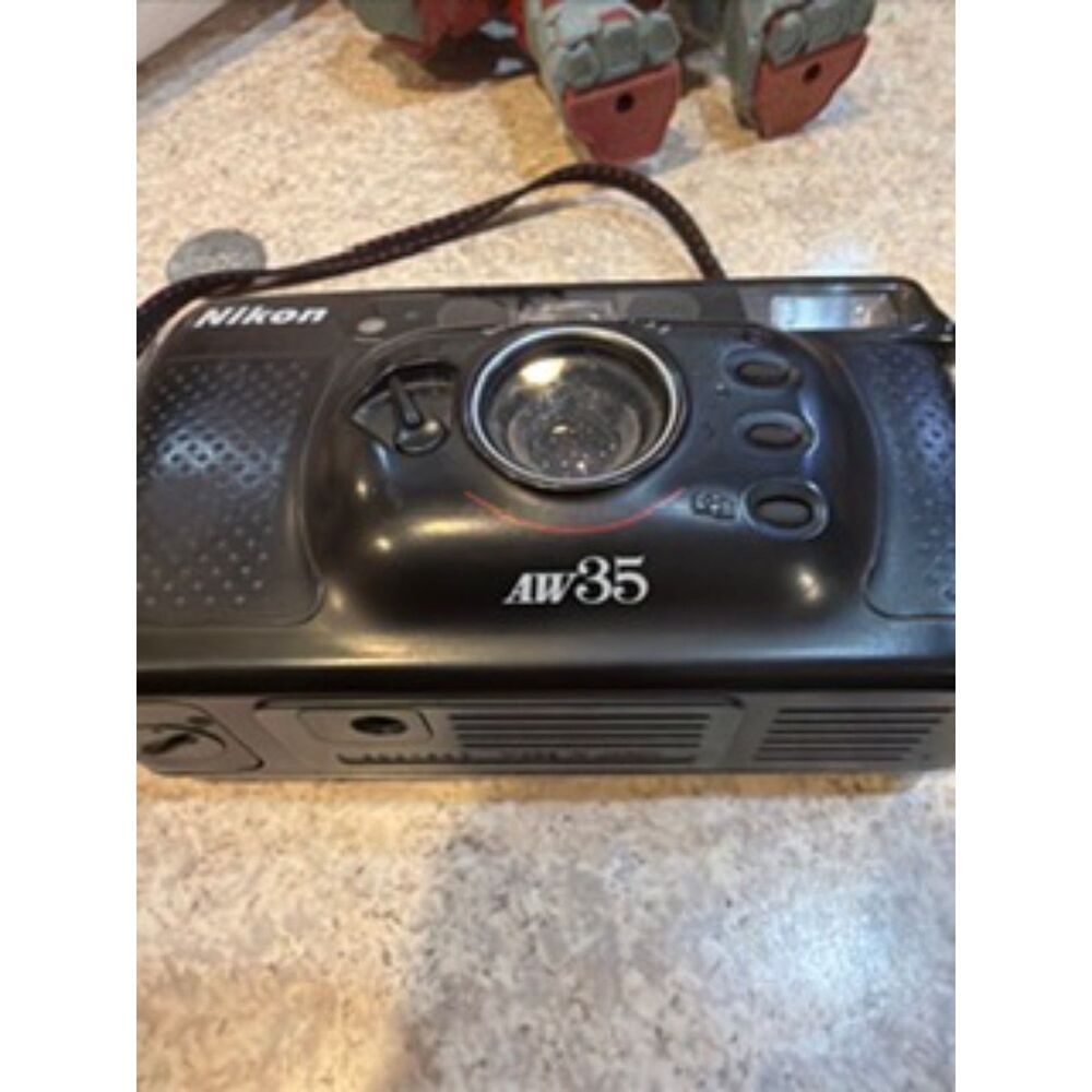 Nikon AW35 Point And Shoot Waterproof Camera 35mm Film Camera With Soft Case - Picture 1 of 6